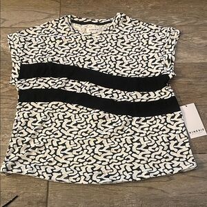 Black and White Patterned Women's Top